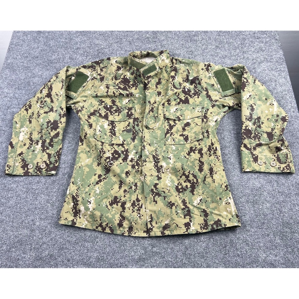US Navy NWU Type III AOR2 Digital Camo Blouse Shirt Medium Regular USN Military
